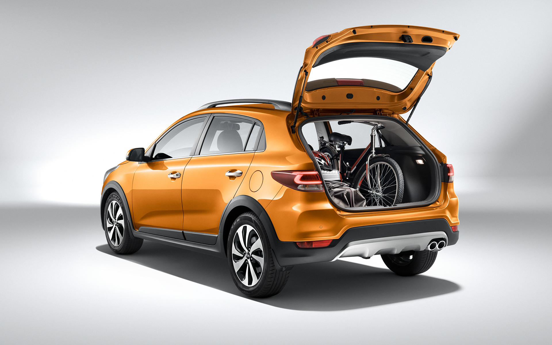 /img/cars/1637051788-exterior_kia_Rio_X-Line_7.png