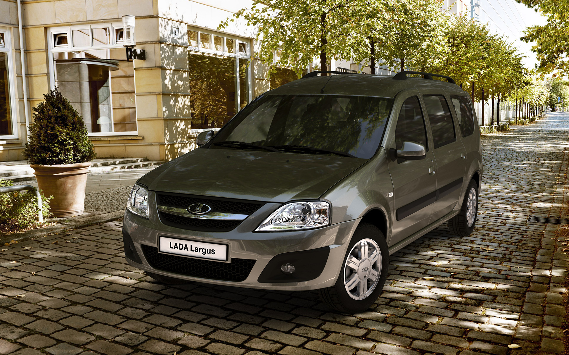 /img/cars/1637052229-exterior_lada_Largus_universal_2.jpg