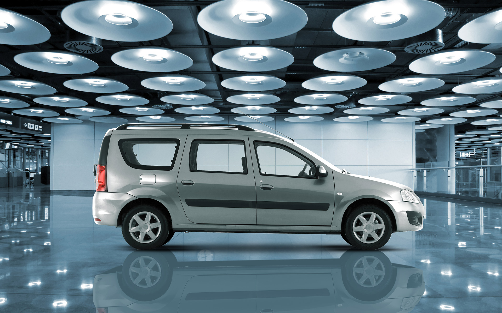 /img/cars/1637052230-exterior_lada_Largus_universal_7.jpg