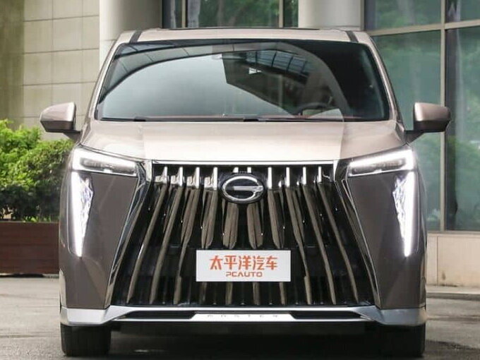 /img/cars/1712329629-gac_trumpchi_m8_1158922.jpg