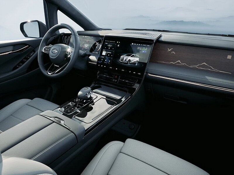 /img/cars/1712329629-gac_trumpchi_m8_1158930.jpg